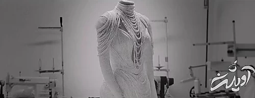 جنیفر لوپز در وضعیت تور سفید و خنچه عقد